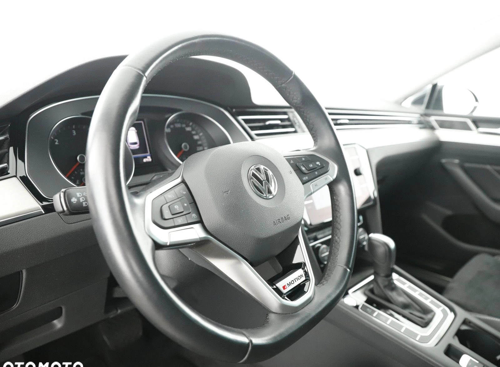 Volkswagen Passat cena 125800 przebieg: 131293, rok produkcji 2020 z Rybnik małe 781